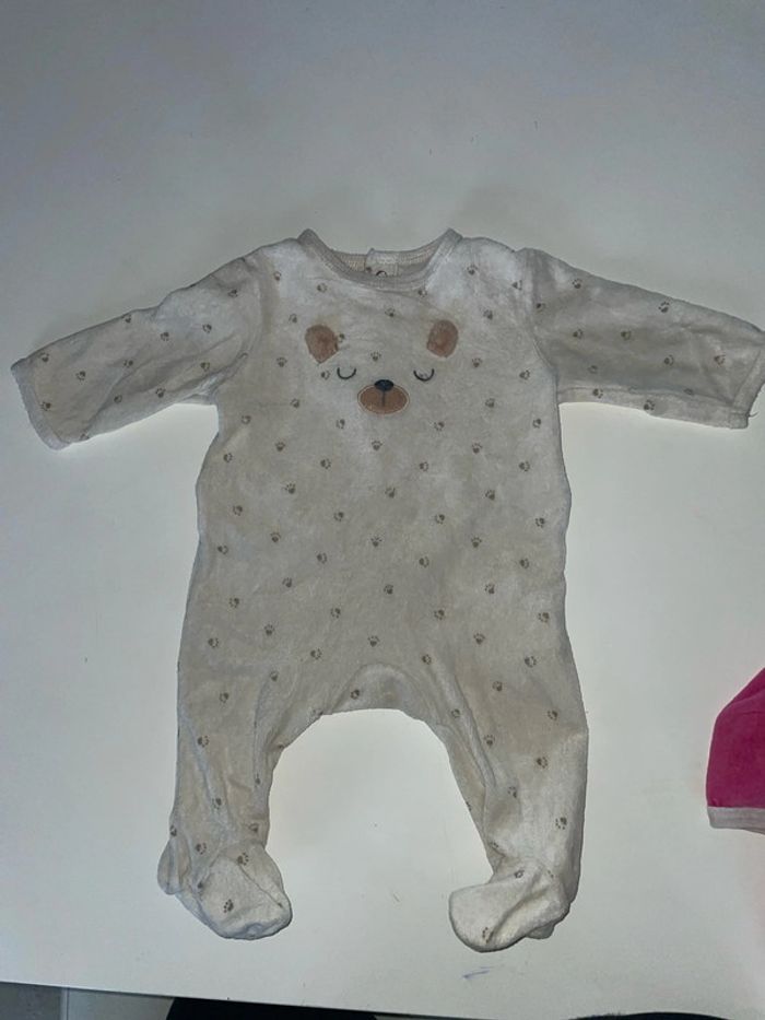Lot de deux pyjamas fille 3 mois - photo numéro 2