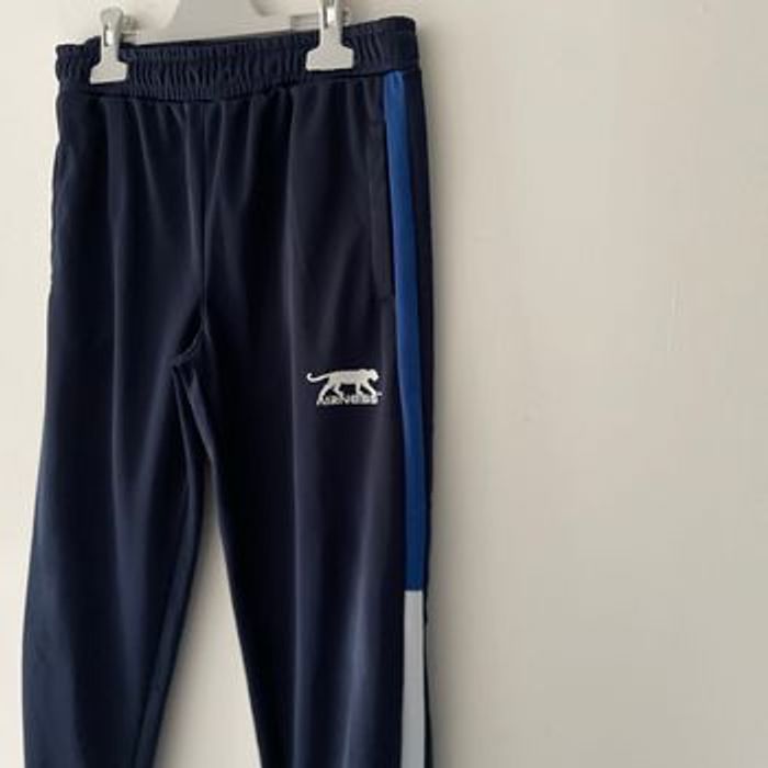 Jogging 12 ans xxs comme neuf porté une seule fois - photo numéro 2