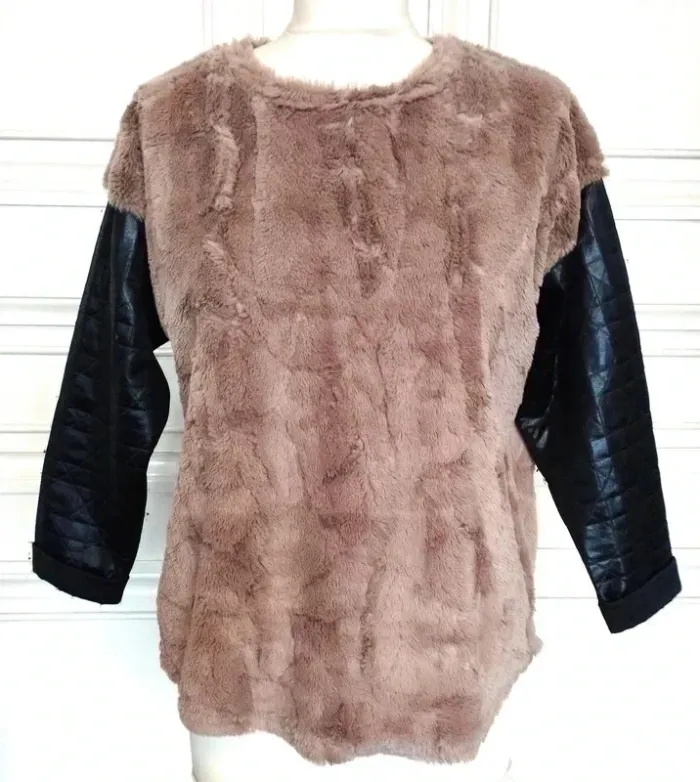 AccueilFemmesVêtementsSweats et sweats à capucheSweatsPulls col VMon dressing Pulls col V Dressing d - photo numéro 10