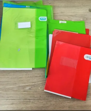Lot de 17 protèges cahiers 7 grands+10 petits