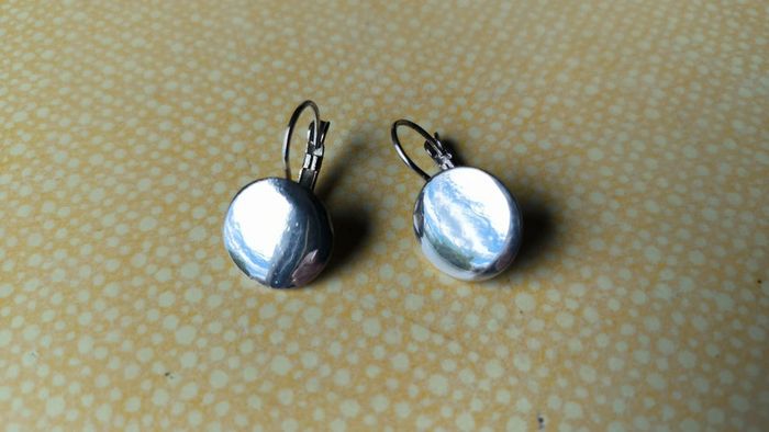 Boucles d'oreille métal argenté disque rond dormeuses - photo numéro 7