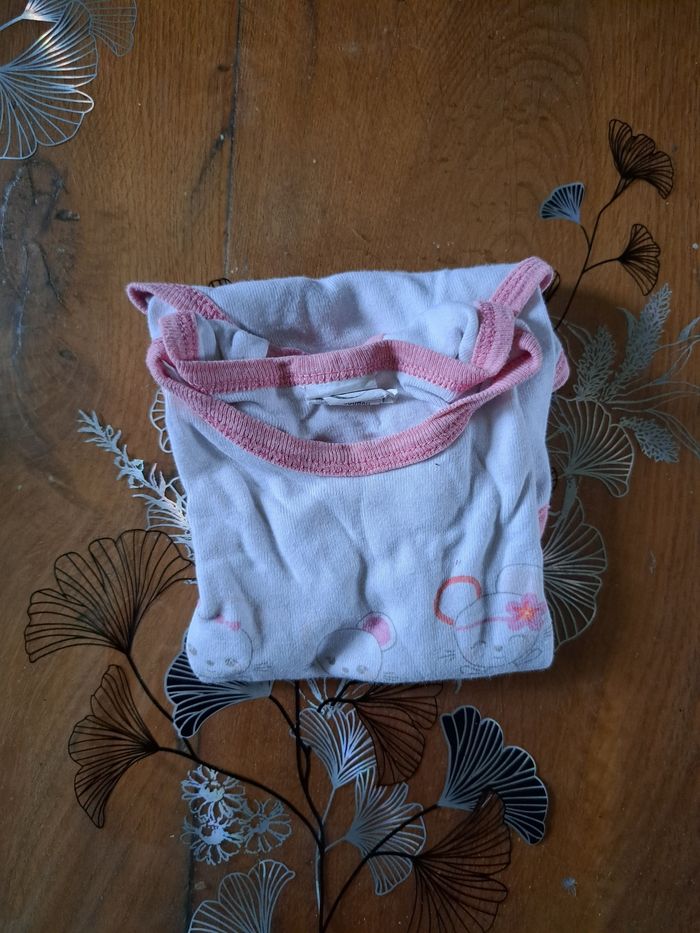 Lots vêtements 9 mois - photo numéro 2