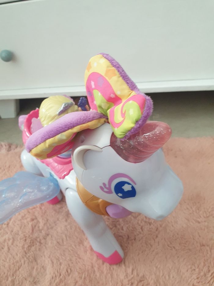 Azalée la licorne - photo numéro 3