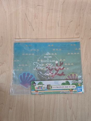 Petite pochette à zip Animal Crossing New Horizons.