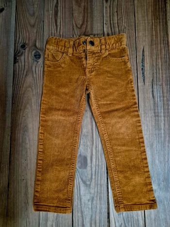 Joli pantalon en velours camel