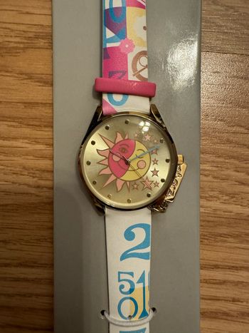 Montre it’s a small world Disneyland Paris