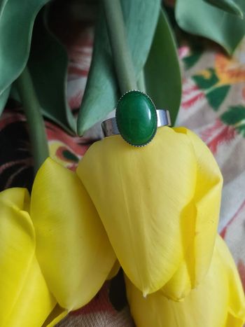 Bague ajustable avec sa pierre onyx vert