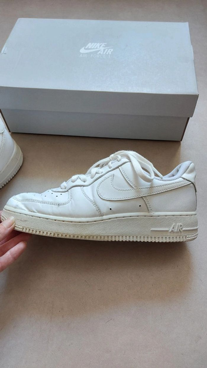 Baskets NIKE pointure 40 - photo numéro 2