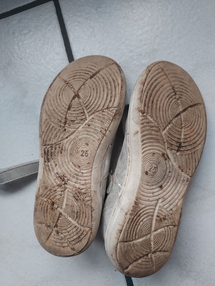 Lot de chaussures en taille 25 - photo numéro 8