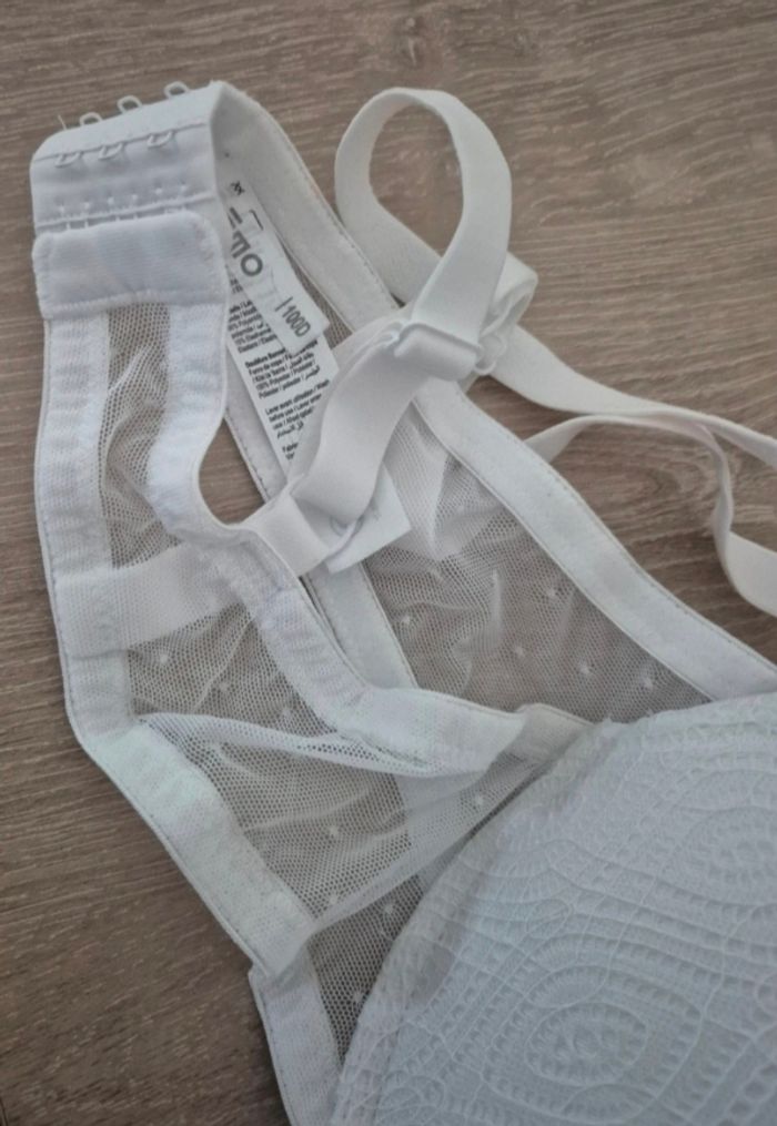 Soutient-gorge blanc Gémo 100d neuf - photo numéro 2