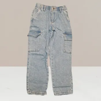 Superbe jeans bleu clair - Kiabi - Taille 7 ans