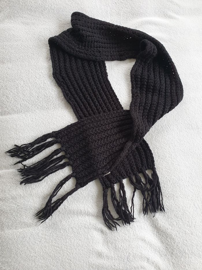 Grande echarpe noire femme