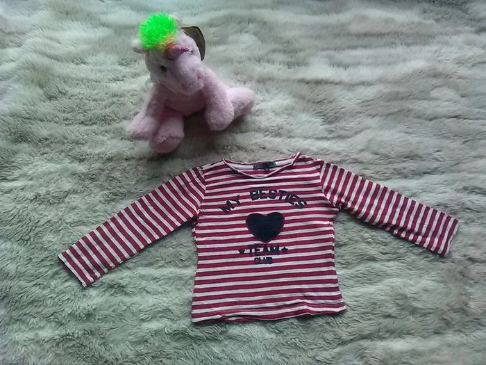 T-shirt fille marin à manches longues 4 ans- TQF Collection-2 vêtements achetés le 3ème offert - photo numéro 2