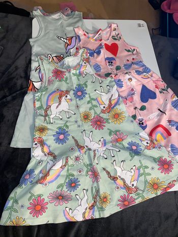 Lot de trois robes colorées, enfants, fille H&M, taille trois ans
