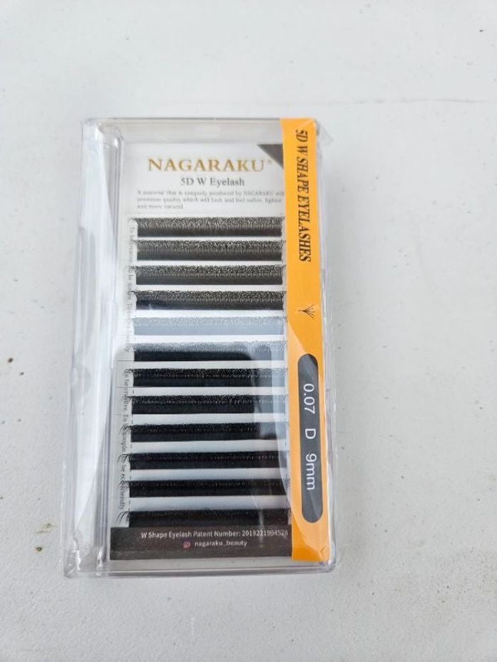 Faux Cils