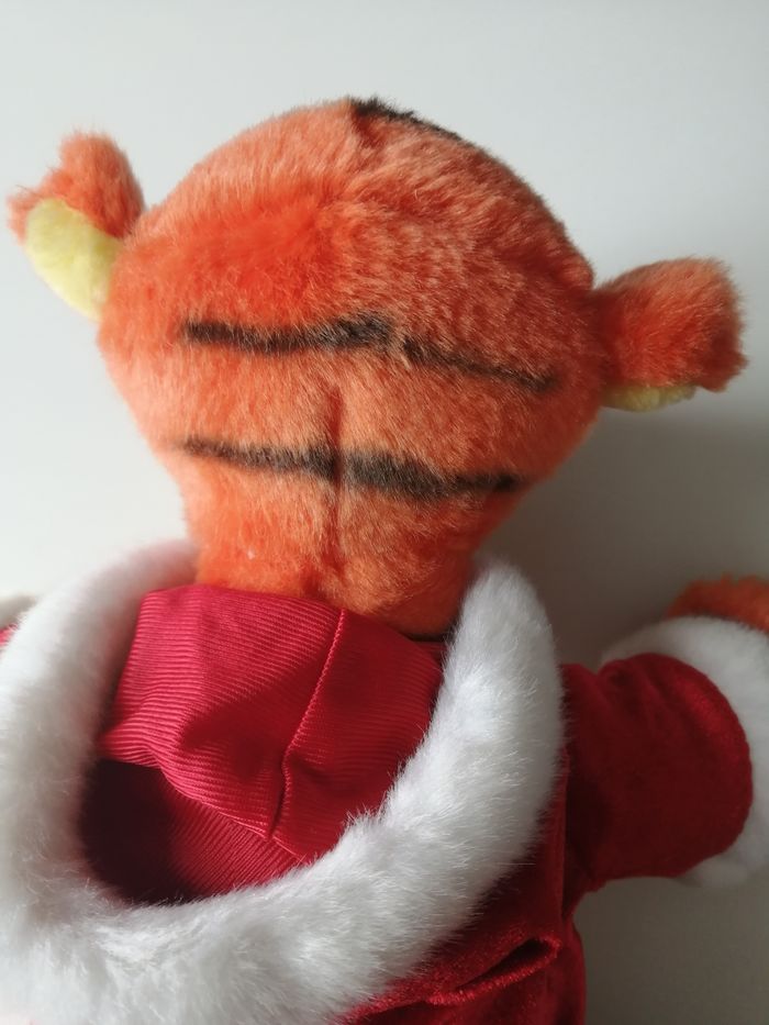 peluche tigrou noel - photo numéro 3