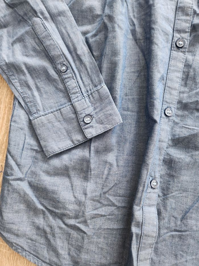 Chemise bleue - photo numéro 3