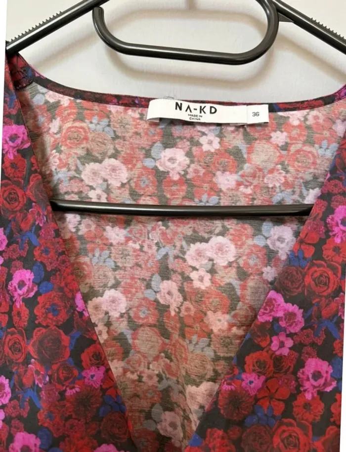 Blouse fleurie NA-KD S - photo numéro 4