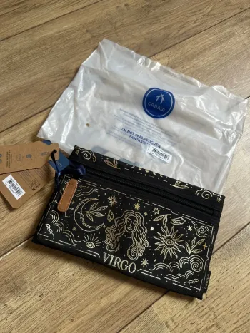 Pochette Cabaia édition limitée Virgo vierge