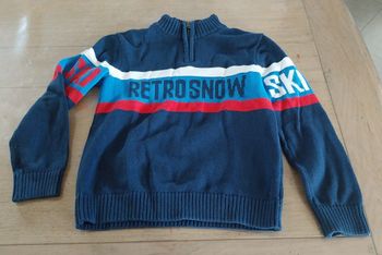 Pull garçon 10ans en très bon état