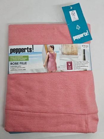 Robe
Pepperts.
Taille : 8/10ans
Neuve