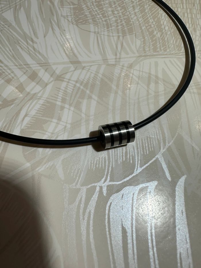 Collier cordon caoutchouc - photo numéro 2