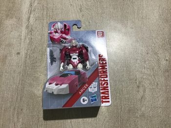 Figurine transformers neuves aree