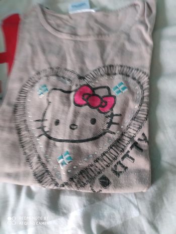 Joli tee shirt Hello Kitty 14 ans