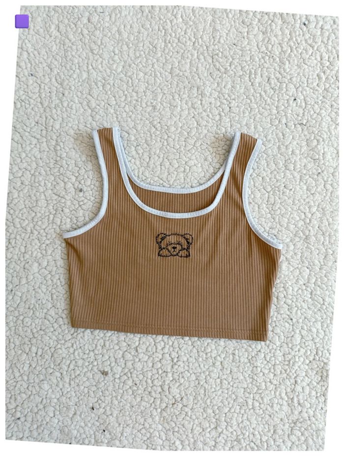 Crop top camel à ourlets blancs et motif nounours – cute, y2k, basique