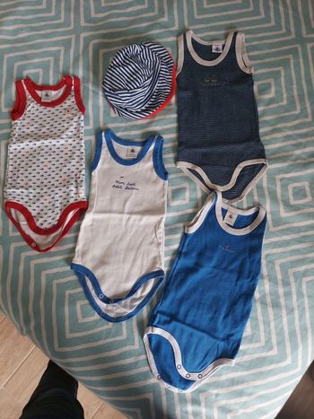 4 body debardeur et bob 6mois petit bateau