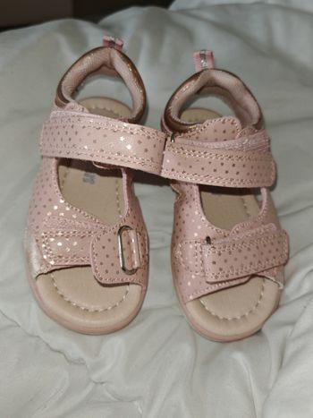 Sandales 23