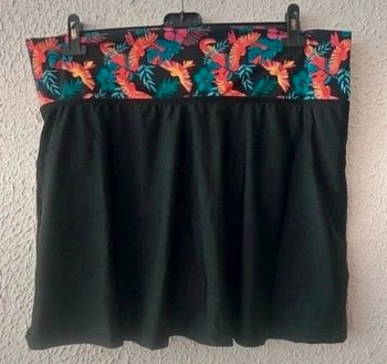 Jupette de bain avec culotte intégrée T52