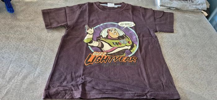 Tee-shirt buzz lightyear toy story 3 disney pixar 4/5 ans