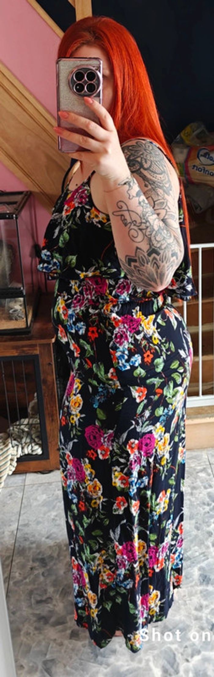 Belle robe fleurie à volants - photo numéro 2