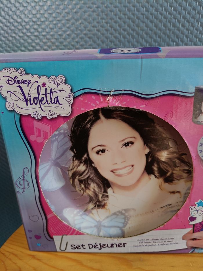 Coffret vaisselle violetta neuf 💫 - photo numéro 3
