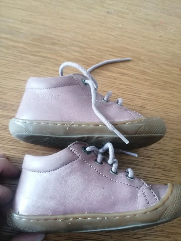 Chaussure rose à lacets - photo numéro 2