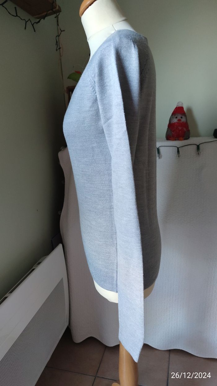 Pull gris  ETAM 40 - photo numéro 3