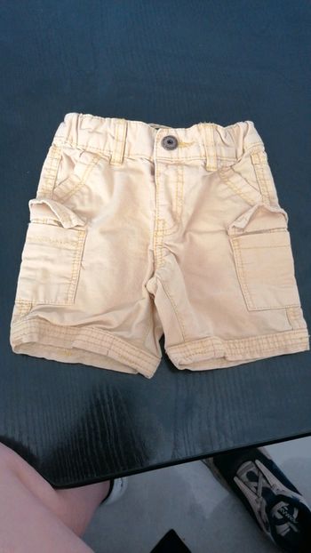 Short taille 6 mois