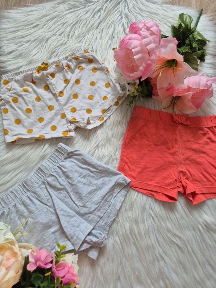 Lots 3 short 2-3ans kiabi