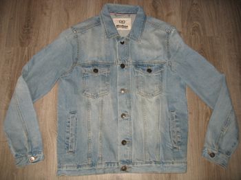 VESTE EN JEAN BLEU CLAIR DÉLAVÉ "BIZZBEE" - TAILLE M - n°01