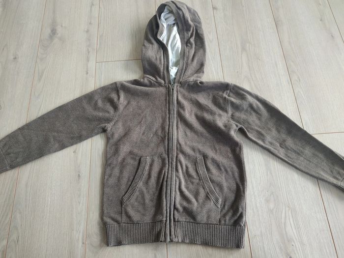 Gilet à capuche 8 ans