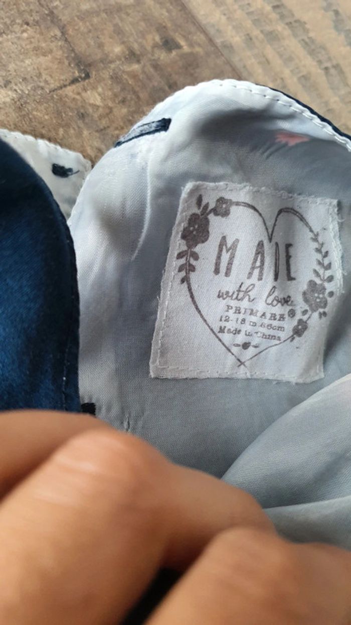 Robe primark 18 mois en très bon état - photo numéro 3