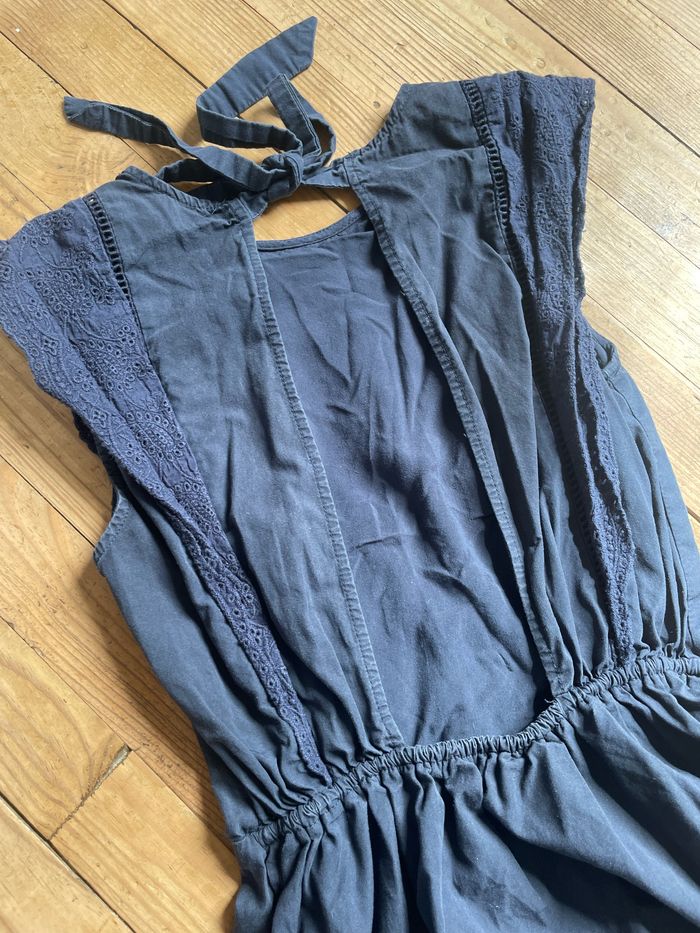 Robe dos nu - photo numéro 3