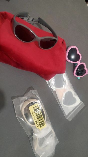 Lot de lunettes de soleil