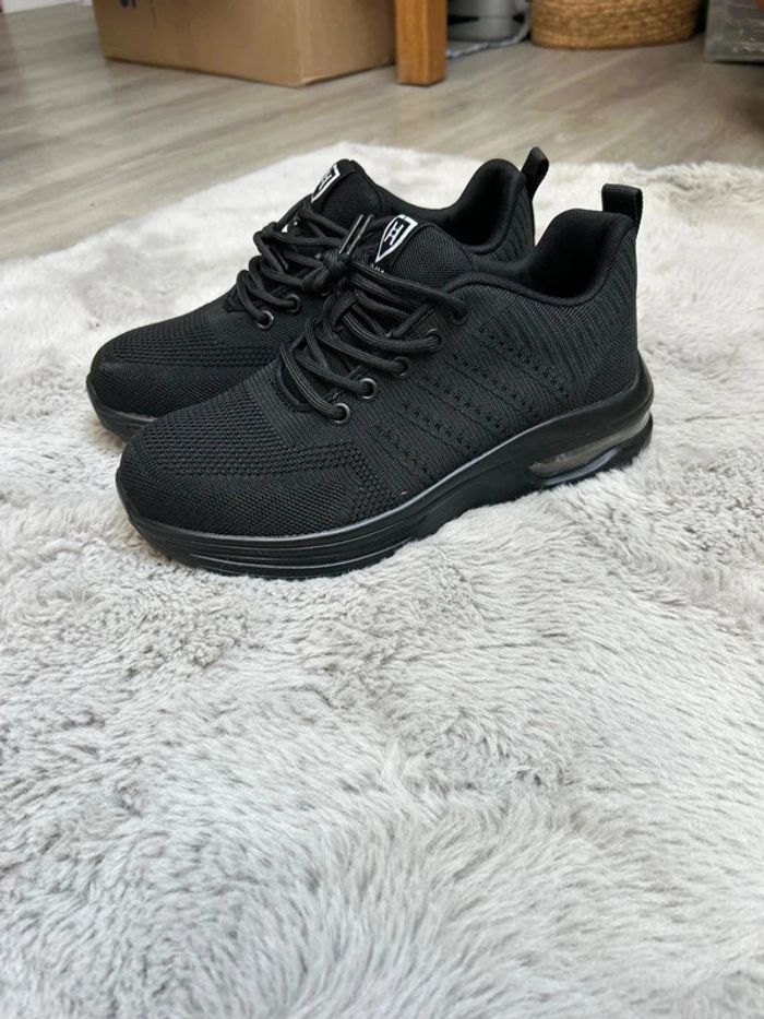 Chaussures de sécurité noir  Haojia taille 39