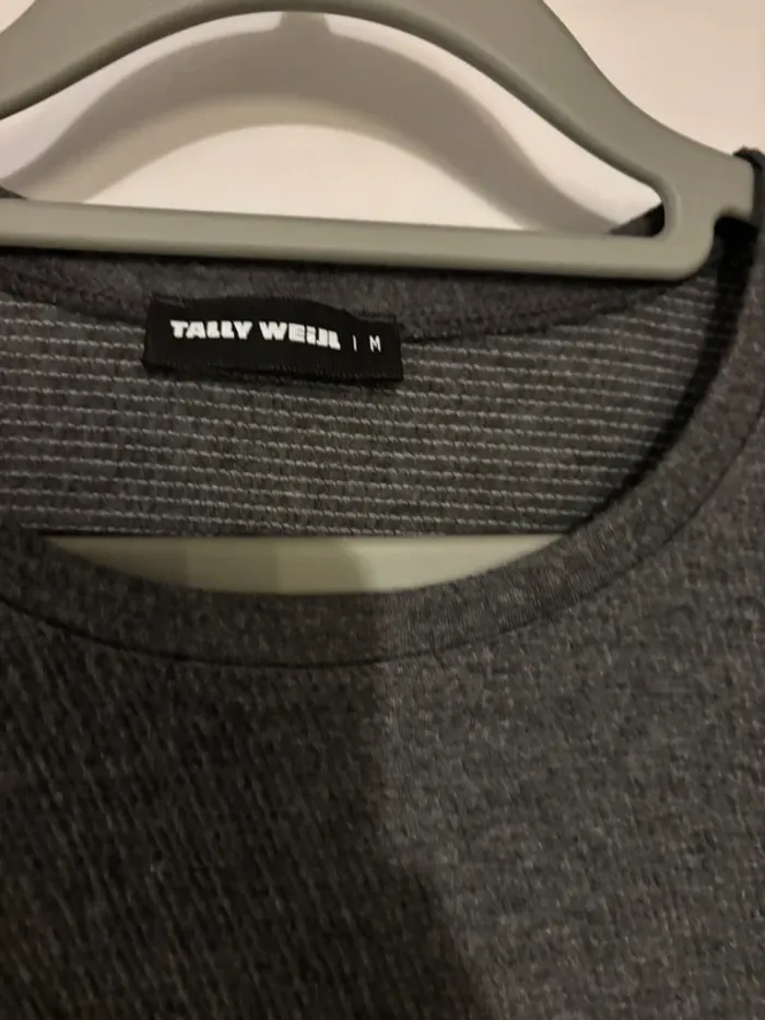 Jolie robe grise, moulante Tally Weil taille 38-M - photo numéro 2