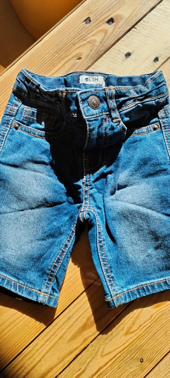Lot short 4ans - photo numéro 3