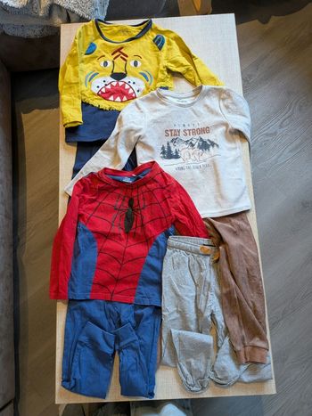 Lot 3 pijama  4 ans garcon