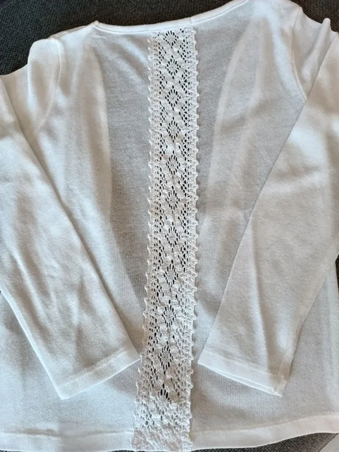 Joli gilet blanc 10 ans - photo numéro 3