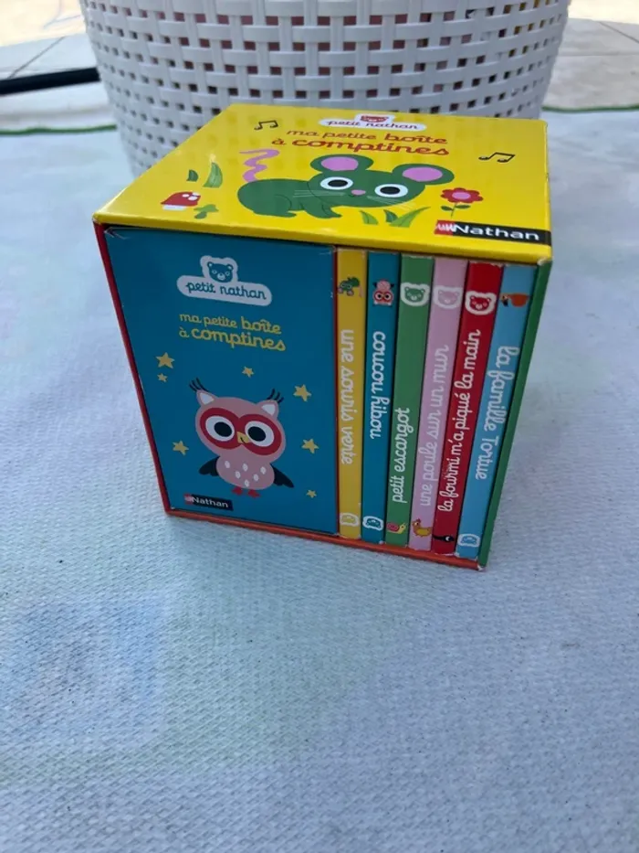 Lot de livres Ma Petite Boîte à Comptines - photo numéro 3